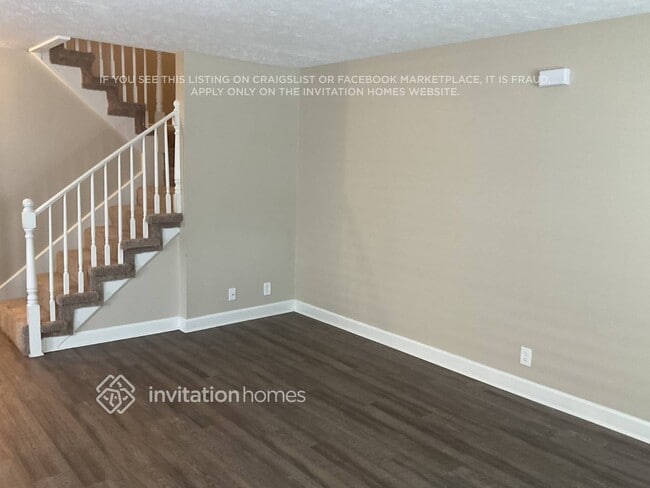 Building Photo - 302 Nesbitt Ln