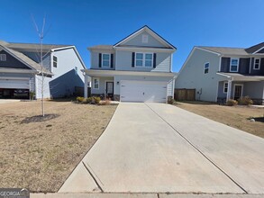 Building Photo - 136 Red Birch LN