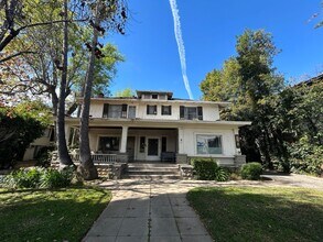 Building Photo - 1101 N Los Robles Ave