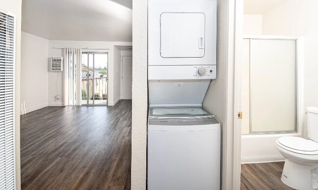 Foto del edificio - 281 Junction Ave