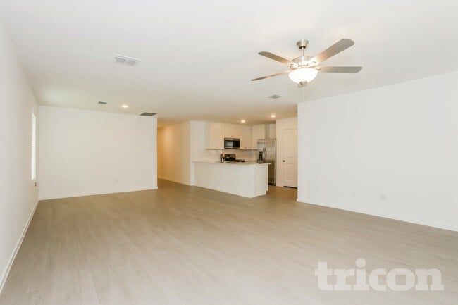 Building Photo - 15249 Bullfighter Blvd