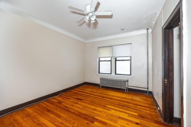 Foto del edificio - 948 W Cuyler Ave