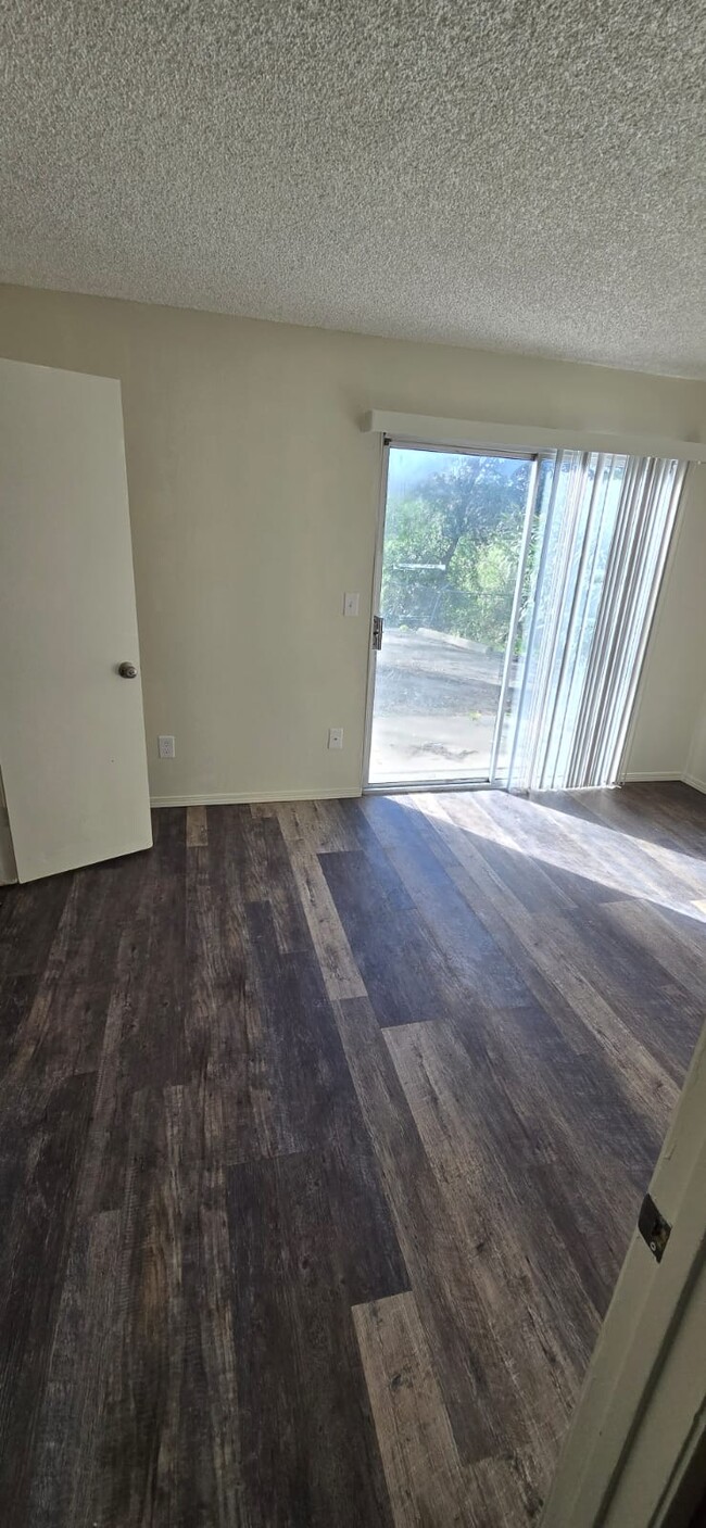 Foto del edificio - 504 Sacramento Ave