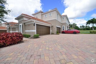 Building Photo - 10271 Glastonbury Cir