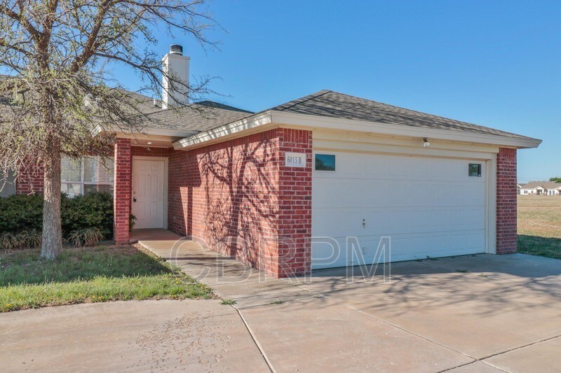 Primary Photo - 6015 3rd St