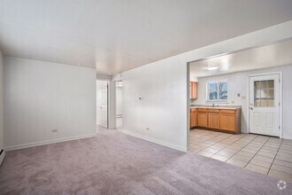Building Photo - 4515 Flower St