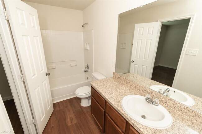 Foto del edificio - 4 br, 2.5 bath House - 5907 Sugar Field Ln