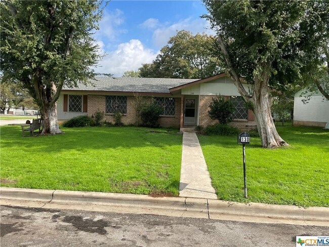 Building Photo - 130 Algarita Rd