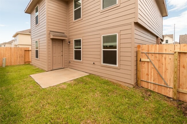 Building Photo - 18607 Bell Ravine Dr