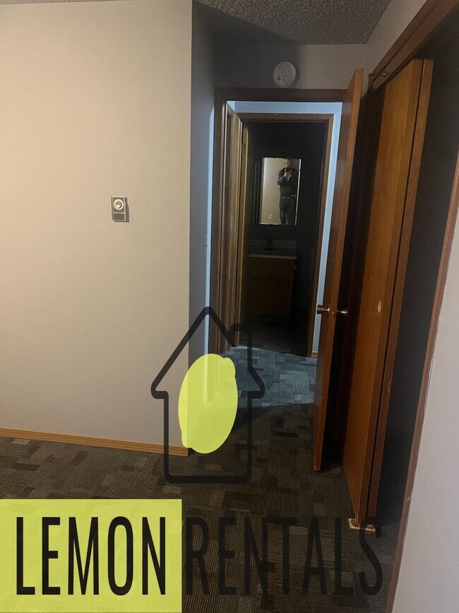 Foto del edificio - 3 bedroom house for rent $1,100.00 per month