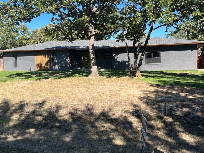 Building Photo - 120 N Acker Dr