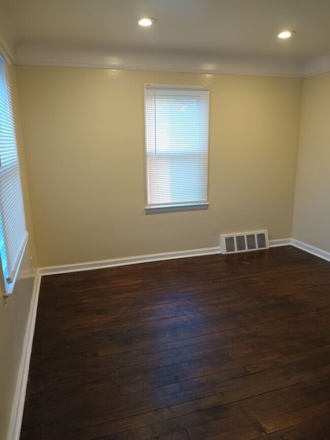 Foto del edificio - Section 8: 2 Bedroom Home