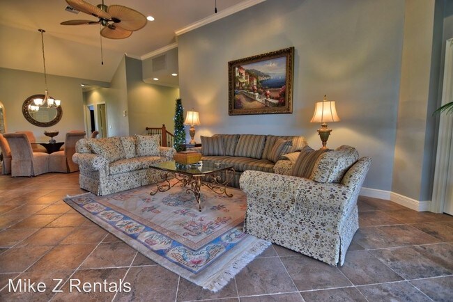 Building Photo - 12060 Toscana Way