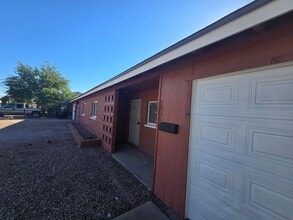 Building Photo - 2031 E Lemon St