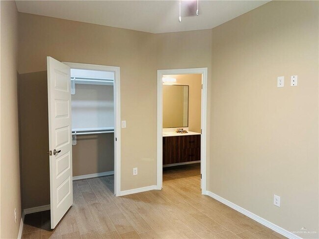Foto del edificio - 2918 W Driftwood St