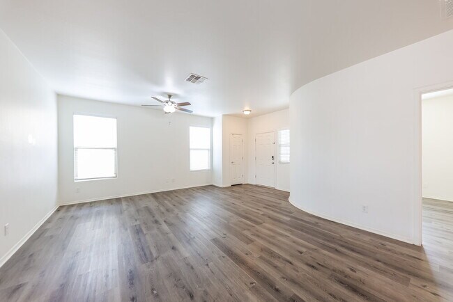 Building Photo - 17020 W Watkins St
