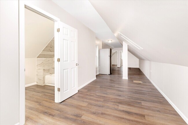 Foto del edificio - 2246 S Albany Ave