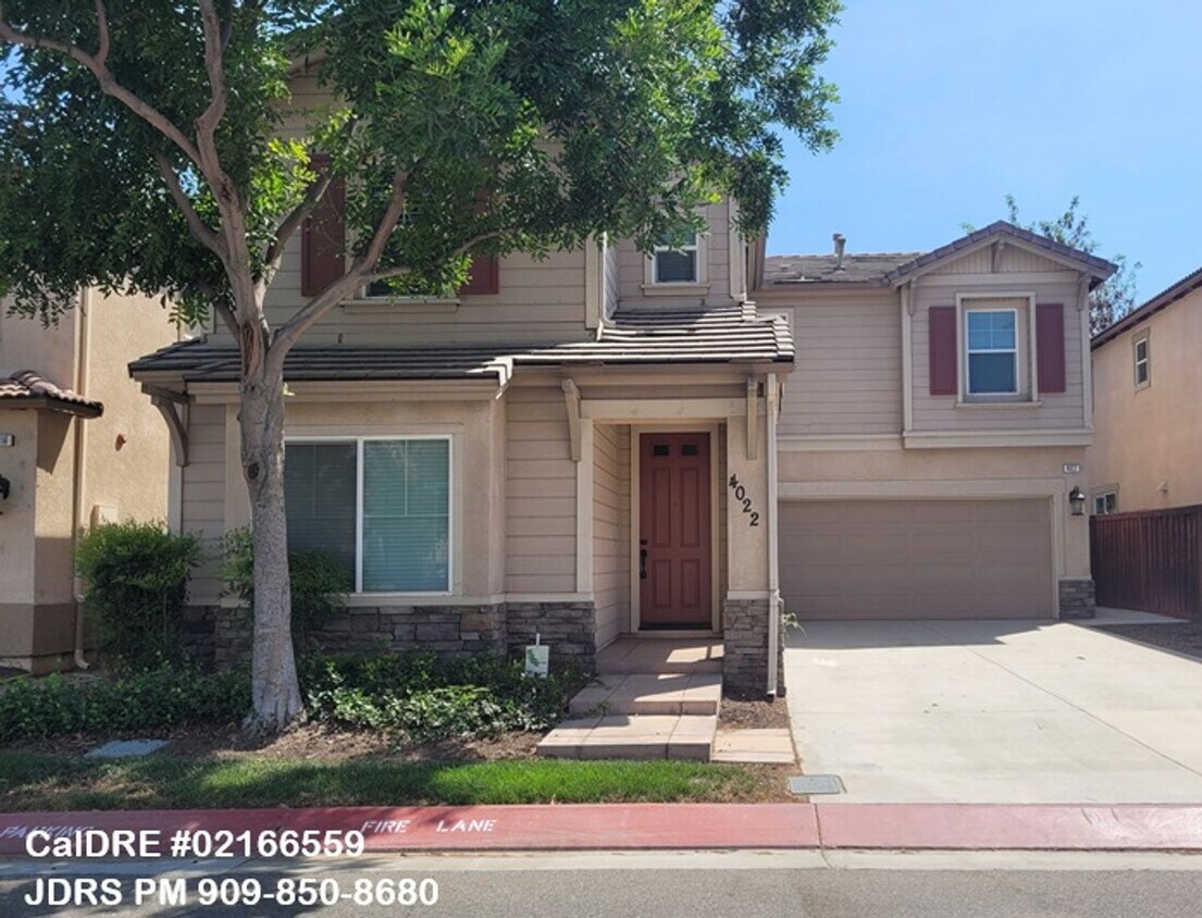 Foto principal - Riverside 3 Bedroom Home