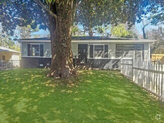 Building Photo - 2821 Revere Dr NW