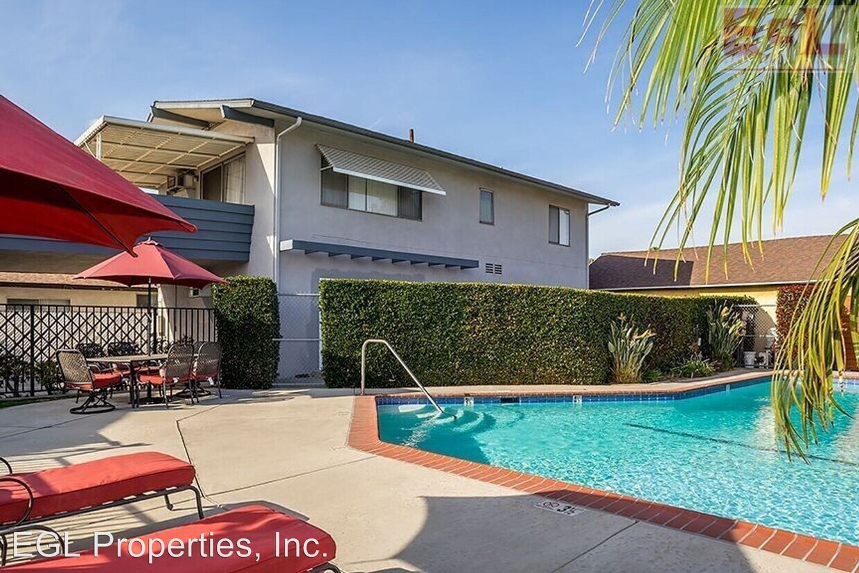 Primary Photo - 5626-5630 Sultana Ave