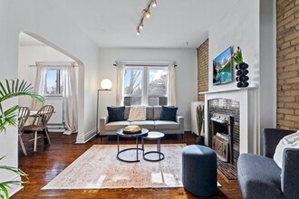 Building Photo - 23 Parkside Dr