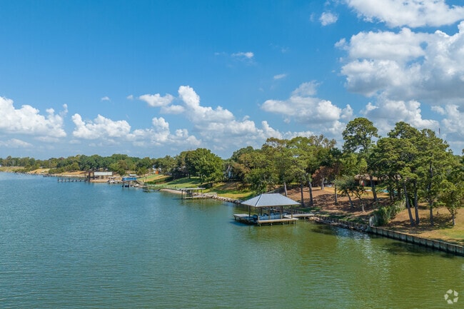 Lynchburg's outdoor enthusiasts enjoy fishing, boating, and beachcombing.