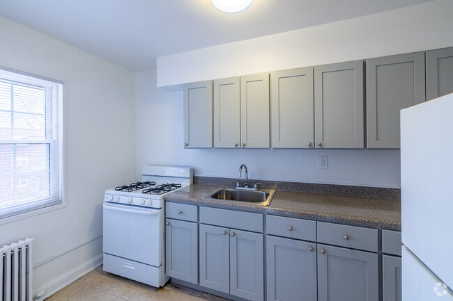 2 habitaciones, 1 baño - 960 pies cuadrados - Cocina - Belvedere Apartments