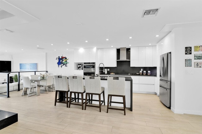 Foto del edificio - 1035 Boca Cove Ln