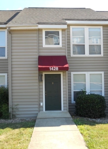 Photo - 1428 Devon Ln House