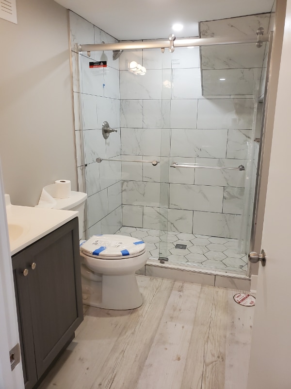 Building Photo - 2204 W Ainslie St