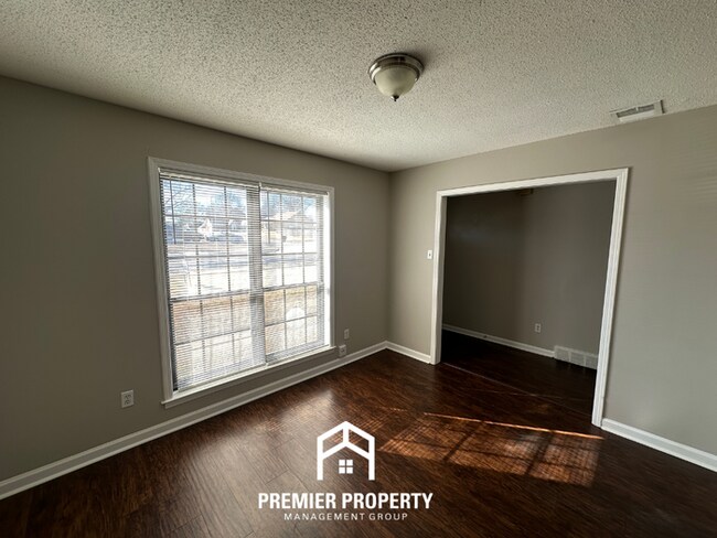 Photo - Spacious 3BR Memphis Home w/ Vaulted Ceilings, Brick Fireplace & Fenced Yard