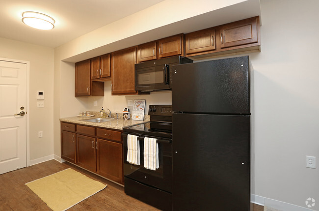 Kitchen - Lenox Schoolhouse Apartments