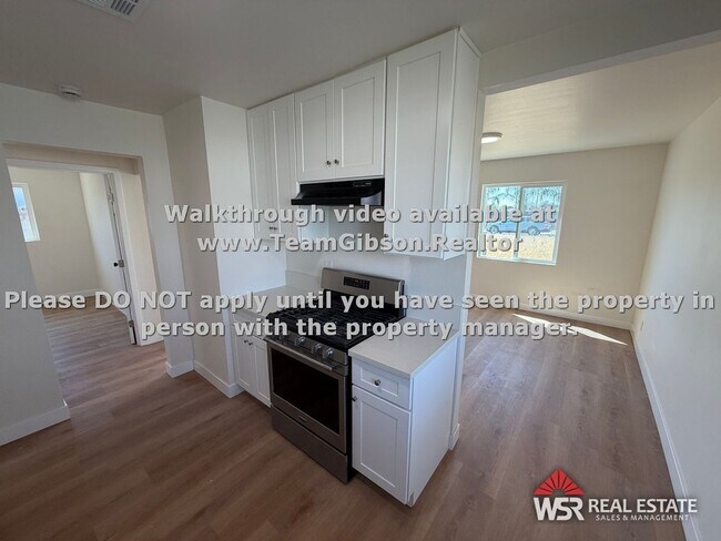 Foto del edificio - 3 Bedroom - 1 1/2 Bathroom Home on a Large Lot