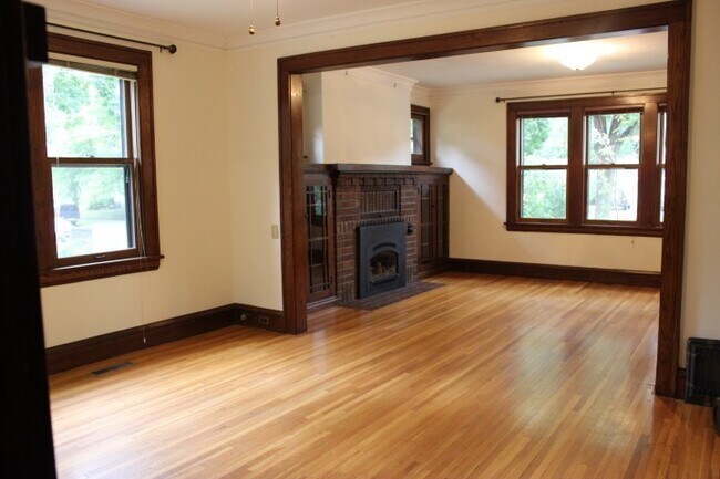 Building Photo - Marcy Holmes Single Family Home, Hardwood ...