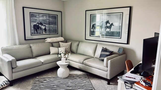 Building Photo - 1729 Drummond Pt