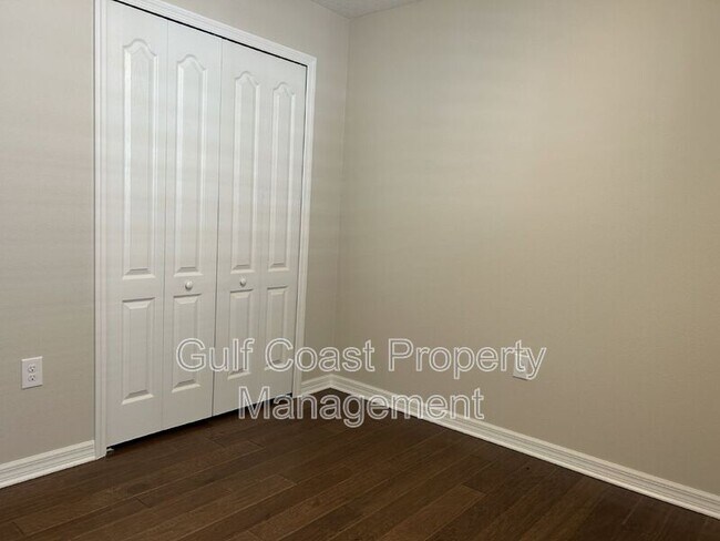 Building Photo - 12721 Sagewood Dr