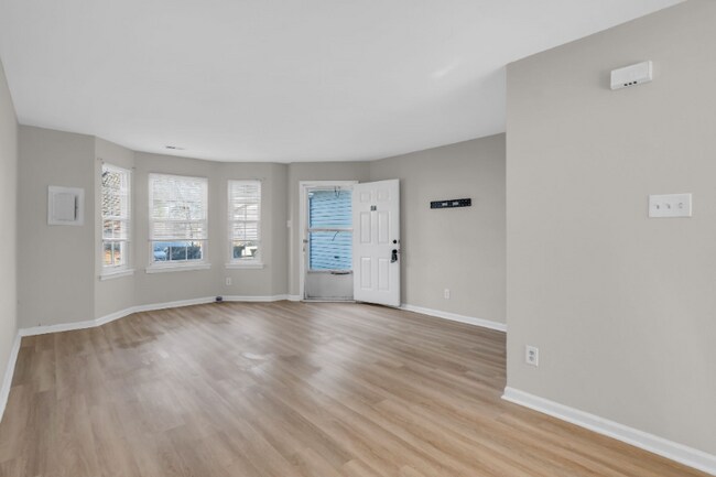 Foto del edificio - 5 Harrington Ln