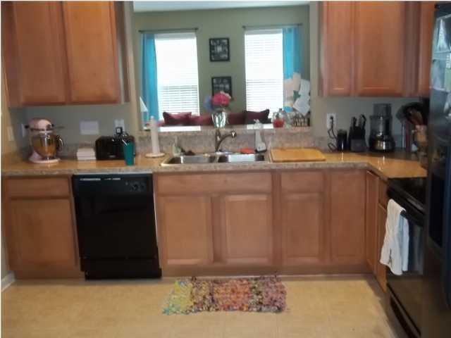 Foto del edificio - 2BR/2.5BA Condo Central Commons Gated Community - Available 5/1!