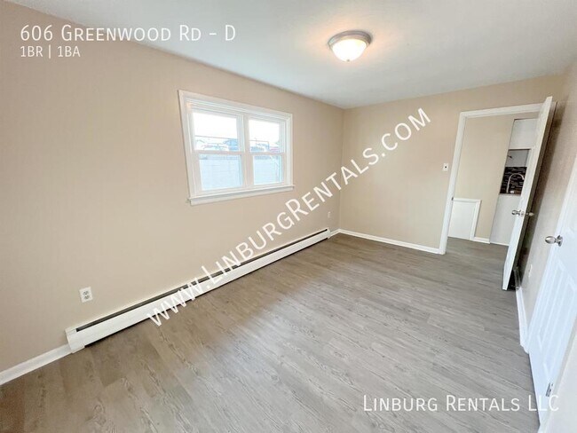 Foto del edificio - 606 Greenwood Rd
