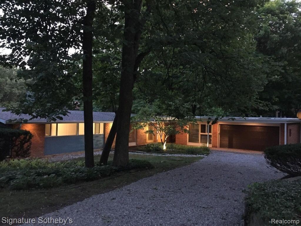 Foto principal - 29845 Highmeadow Rd