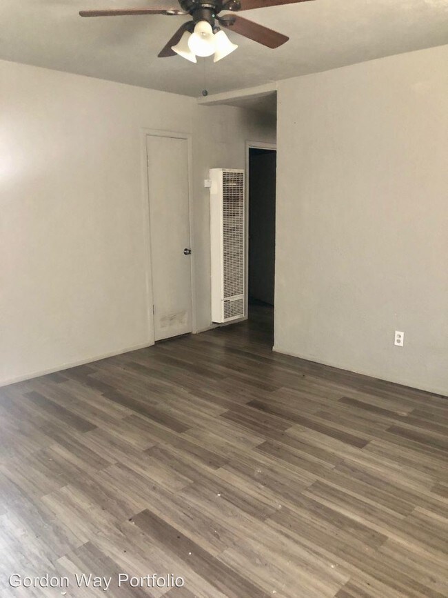 Building Photo - 535 42nd St