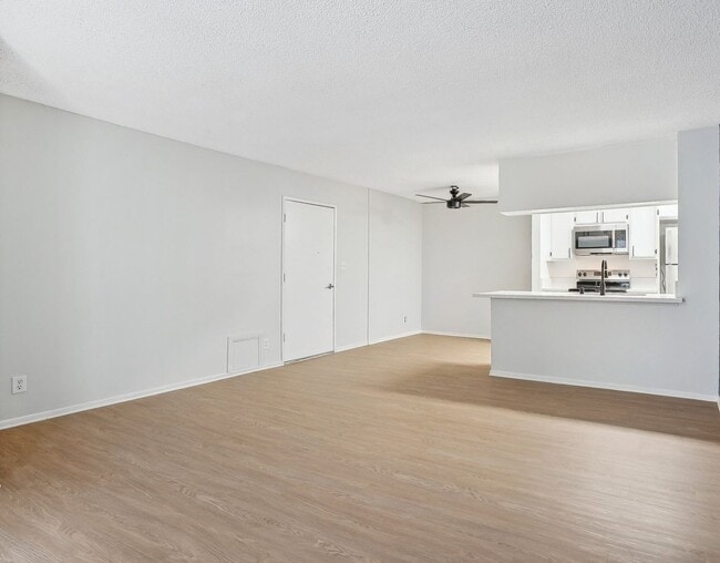 Foto del interior - 245 South Serrano Ave