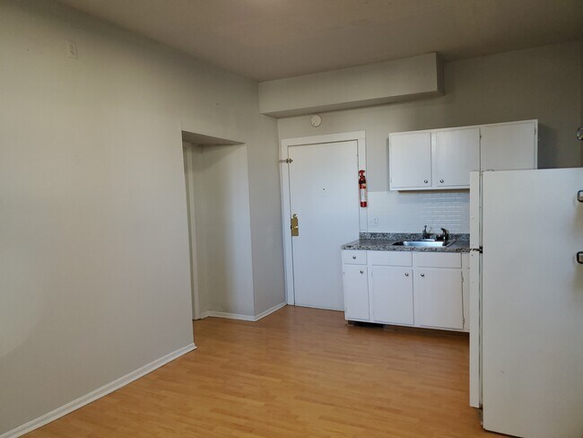 Foto del edificio - 2302 Chesterfield Ave