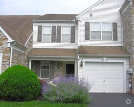 Building Photo - 616 Springhouse Ln