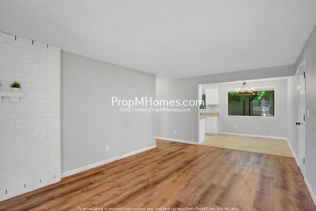 Photo - Spacious Duplex in Oak Grove - Fenced Yard! House