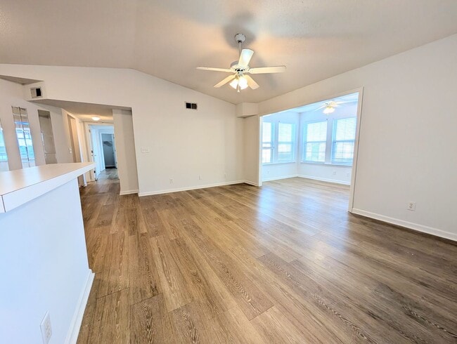 Building Photo - 3BR / 2BA Condo for Rent – Southbridge (Water View)