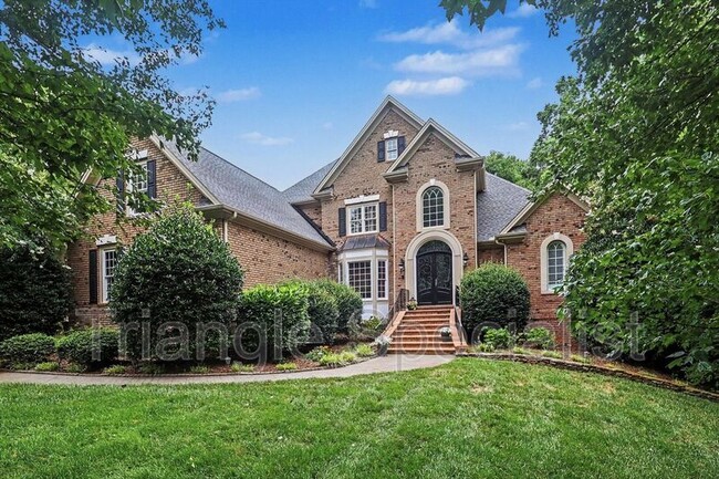 Building Photo - 6121 Carlyle Dr