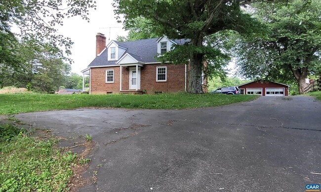 Building Photo - 168 Madison Rd