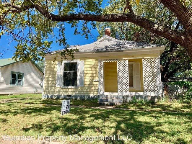 Building Photo - 1 br, 1 bath House - 414 E Monroe Avenue