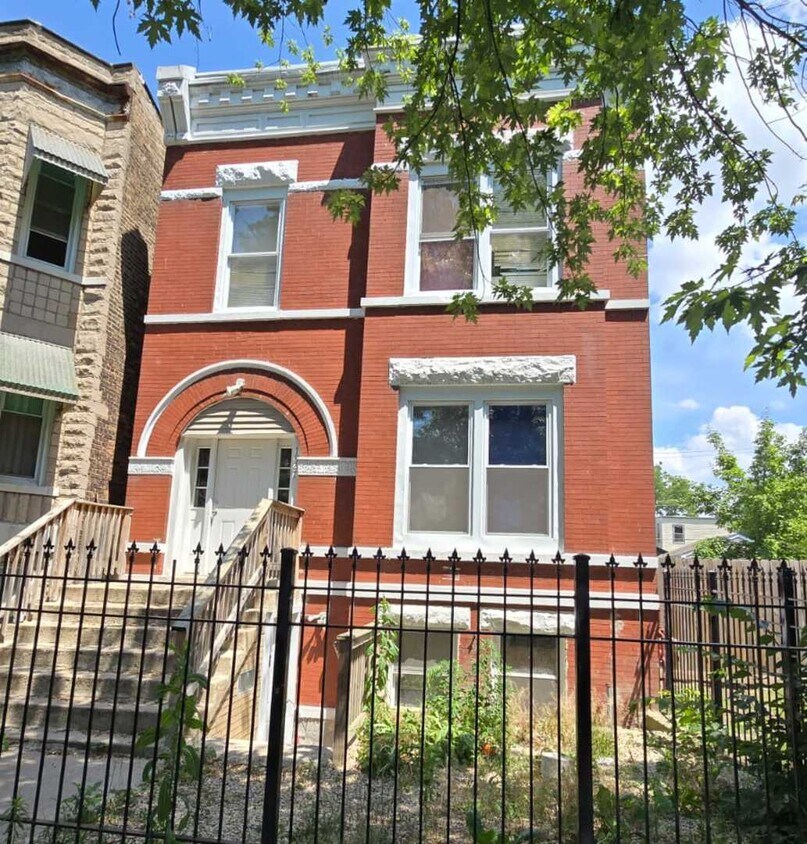 1827 S Ridgeway Ave, Chicago, IL 60623 House Rental in Chicago, IL